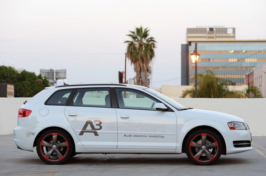  Audi A3 Sportback e-tron (8V) 2012 года  (NA) (фото 7 из 28)